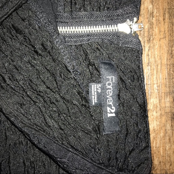 Forever 21 Black Mini Skirt - Picture 3 of 4